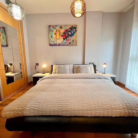 Apartment El Estrecho Close To Center With Parking And Pool Algeciras Buitenkant foto